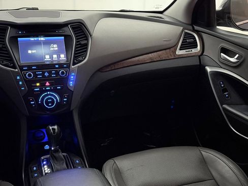 Used 2017 Hyundai Santa Fe Limited w/ Cargo Package image 28