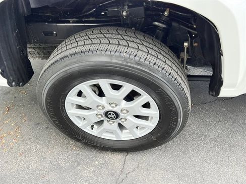 Used 2025 Toyota Tacoma SR5 image 11
