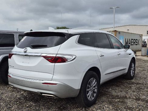 Used 2024 Buick Enclave Essence w/ Trailering Package, 5000 lbs. FWD image 3