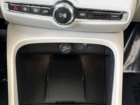 New 2026 Volvo XC40 B5 Plus w/ Protection Package Premier image 27