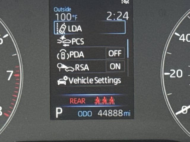 Used 2025 Toyota Corolla LE FWD image 16