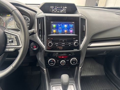 Used 2022 Subaru Forester Premium image 21