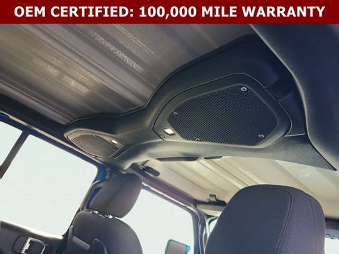 Certified 2024 Jeep Gladiator Mojave w/ Convenience Group AWD/4WD image 16