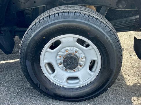 Used 2022 Chevrolet Silverado 2500 W/T w/ WT Convenience Package image 9