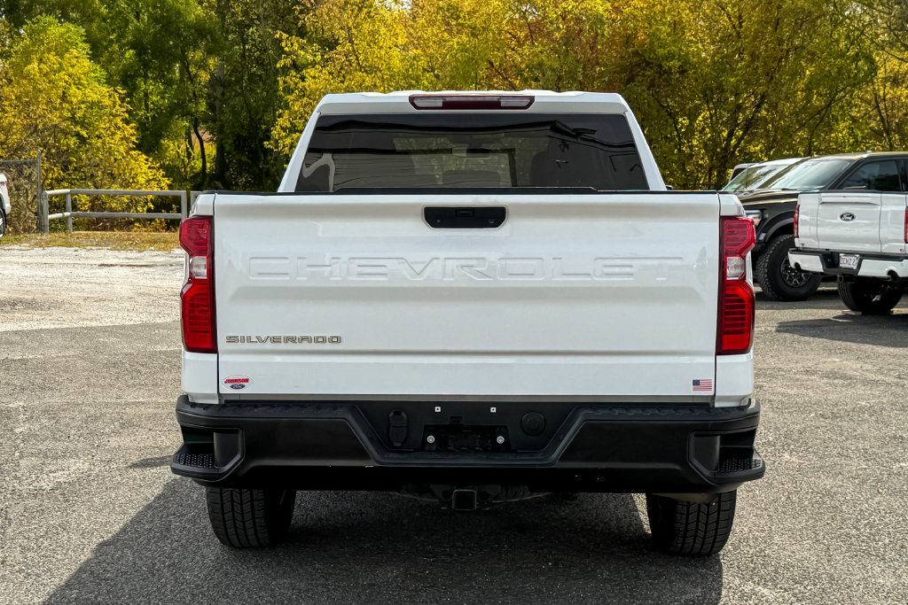 Used 2021 Chevrolet Silverado 1500 W/T w/ WT Value Package AWD/4WD image 4