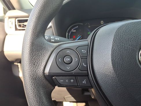 Used 2025 Toyota RAV4 LE AWD/4WD image 24