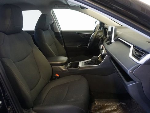 Certified 2025 Toyota RAV4 LE image 18