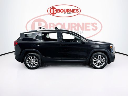 Used 2022 GMC Terrain SLT w/ Infotainment Package II AWD/4WD image 13
