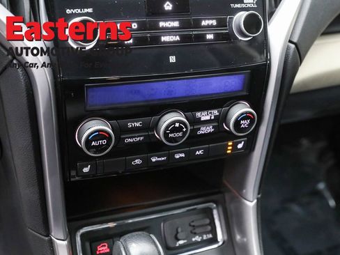 Used 2021 Subaru Ascent Limited image 20