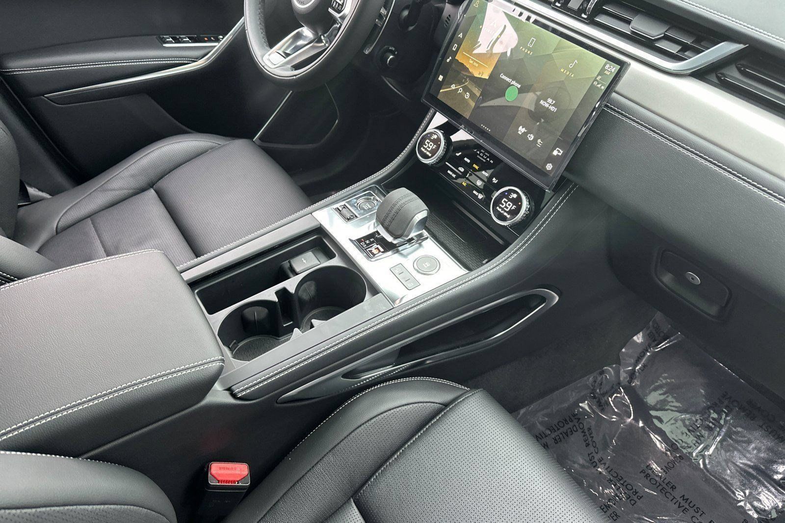 New 2025 Jaguar F-PACE R-Dynamic S AWD/4WD image 26