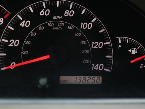 Used 2005 Toyota Camry LE image 7