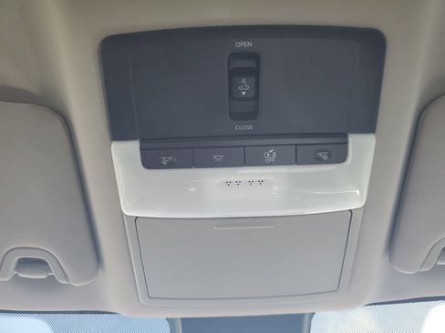 Used 2025 Nissan Altima 2.5 SR w/ SR Premium Package image 28