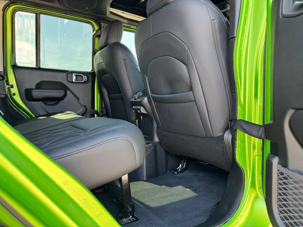 Certified 2025 Jeep Wrangler Unlimited Sport AWD/4WD image 33