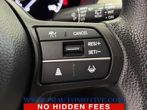 Used 2023 Honda HR-V LX image 38