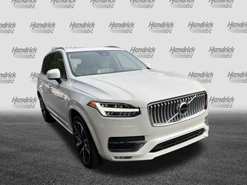 Used 2023 Volvo XC90 B6 Plus w/ Protection Package Premier AWD/4WD image 3
