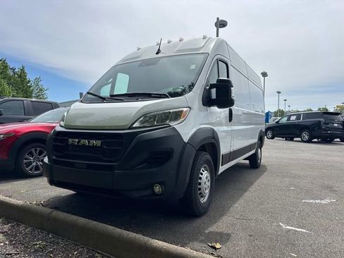 Used 2025 RAM ProMaster 2500 w/ Convenience Group FWD image 10