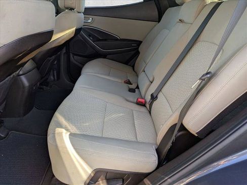 Used 2018 Hyundai Santa Fe Sport image 18