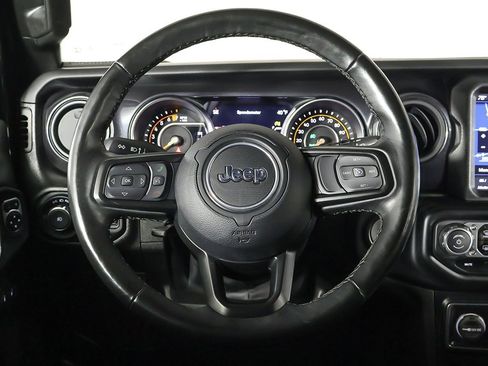 Used 2022 Jeep Wrangler Unlimited Sport image 26