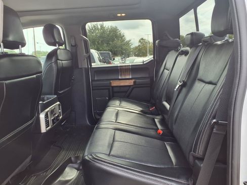 Used 2019 Ford F150 Lariat w/ Equipment Group 502A Luxury AWD/4WD image 19