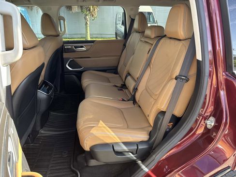 Used 2025 INFINITI QX80 Luxe RWD image 14