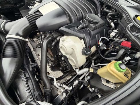 Used 2016 Porsche Panamera 4 Edition image 56