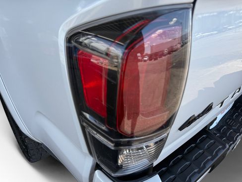 Used 2021 Toyota Tacoma Limited w/ Nightshade Package AWD/4WD image 29