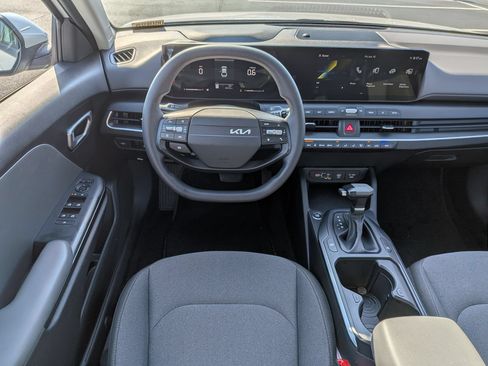 Used 2025 Kia K4 FWD image 29