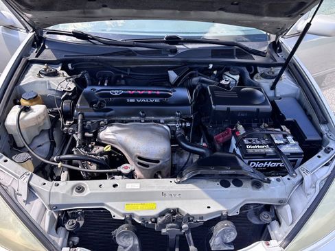 Used 2004 Toyota Camry FWD image 30
