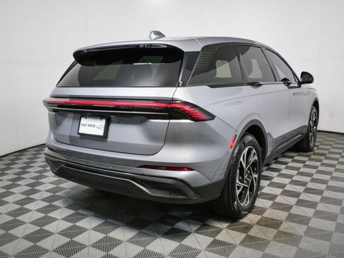 Used 2025 Lincoln Nautilus Premier w/ Jet Appearance Package AWD/4WD image 2