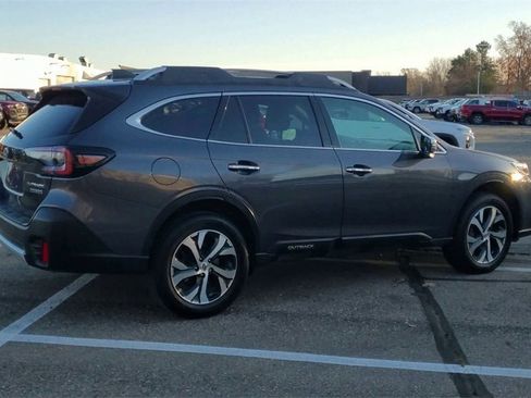 Used 2020 Subaru Outback Touring image 8