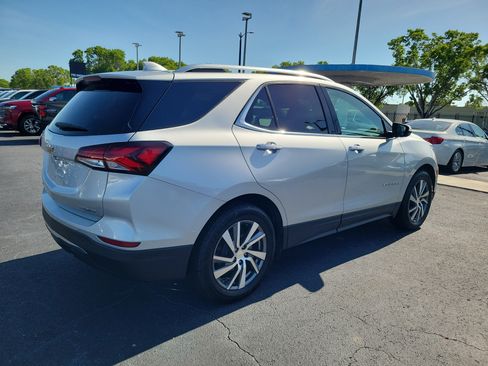 Used 2022 Chevrolet Equinox Premier FWD image 4