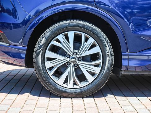 Certified 2023 Audi Q4 e-tron Premium w/ Convenience Package RWD image 10