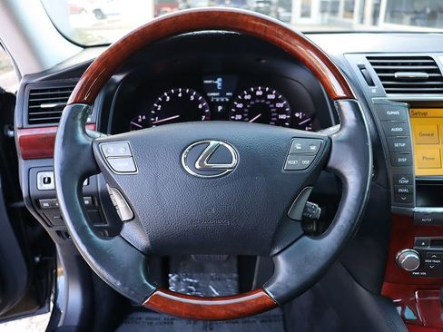 Used 2010 Lexus LS 460 image 14