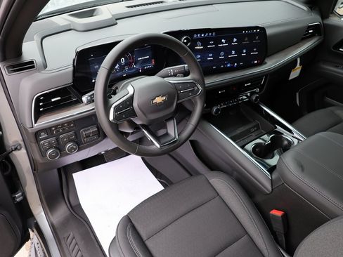 New 2026 Chevrolet Suburban LS w/ LPO, Dark Essentials Package image 25