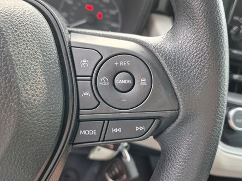 Used 2023 Toyota Corolla LE FWD image 28