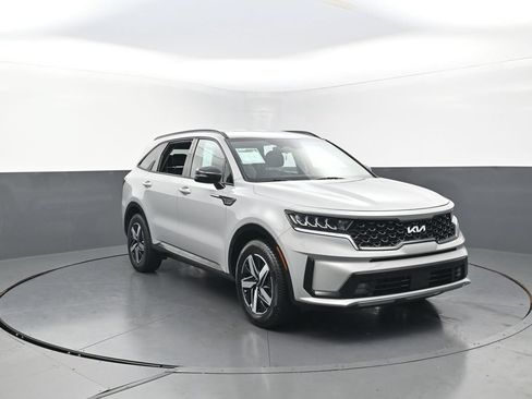 Used 2023 Kia Sorento EX FWD image 6