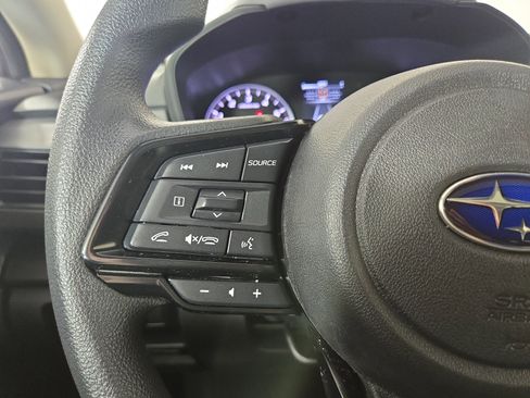 Used 2025 Subaru Crosstrek 2.0i Premium image 15
