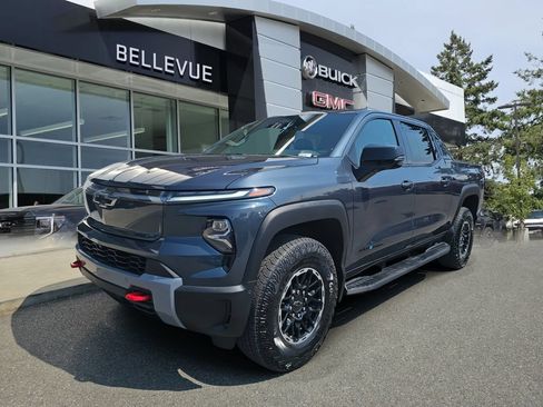 Used 2026 Chevrolet Silverado EV Trail Boss AWD/4WD image 3