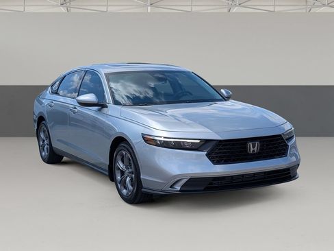 Used 2024 Honda Accord EX image 2