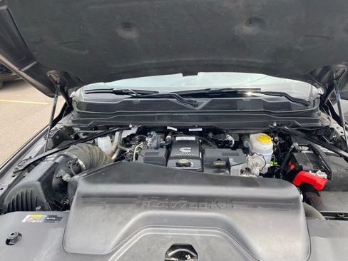 Used 2024 RAM 2500 Laramie w/ Safety Group AWD/4WD image 24