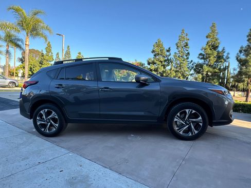Certified 2024 Subaru Crosstrek 2.0i Premium image 5
