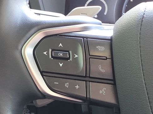 Used 2025 Lexus GX 550 w/ Accessory Package (2T) AWD/4WD image 43