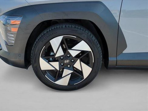 Used 2024 Hyundai Kona Limited FWD image 25