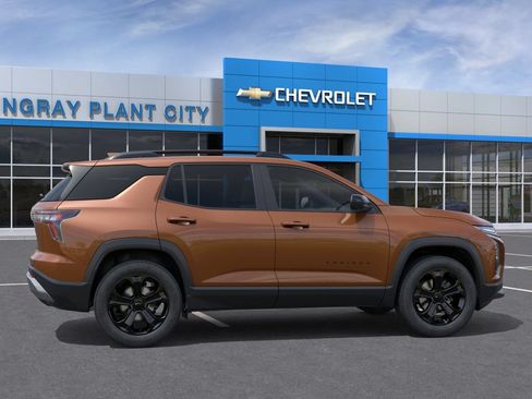 New 2027 Chevrolet Equinox LT w/ Convenience Package II FWD image 5