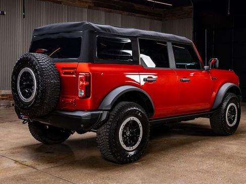 Used 2023 Ford Bronco Black Diamond w/ Sasquatch Package image 15