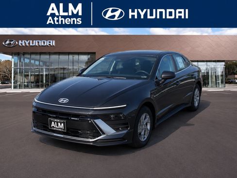 New 2026 Hyundai Sonata SE FWD image 1