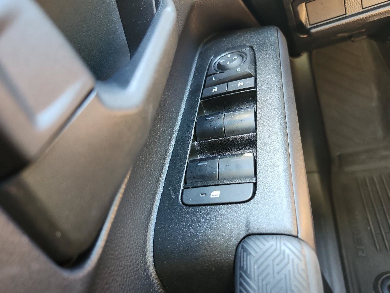 Used 2026 Toyota 4Runner SR5 AWD/4WD image 19