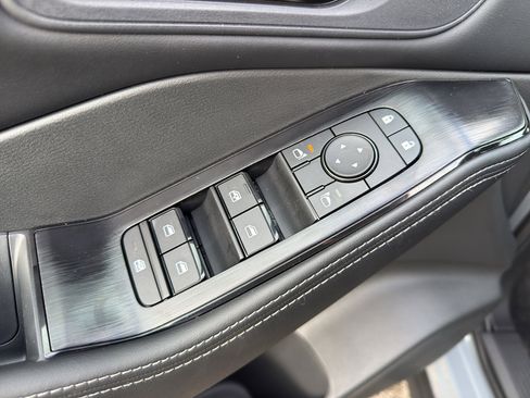 New 2026 Nissan Rogue SV AWD/4WD image 12