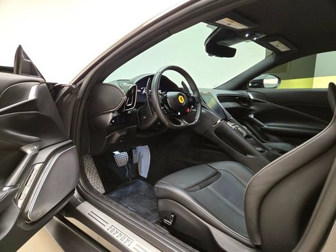 Used 2022 Ferrari Roma RWD image 16
