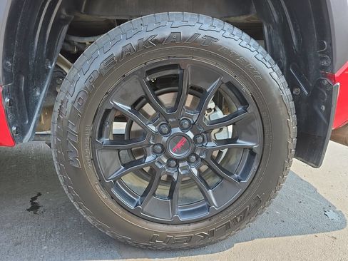 Certified 2025 Toyota Tundra Limited w/ TRD Off-Road Package AWD/4WD image 36